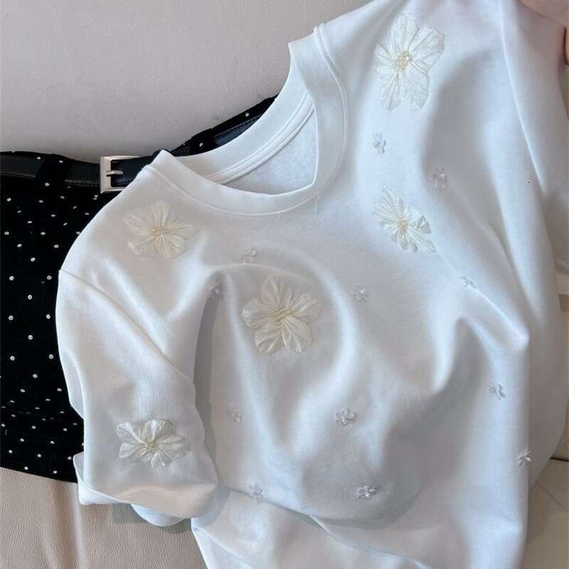 Fashion Sweet 3D Camellia Embroidery T-Shirts 2025 Summer New Tops Women Short Sleeve Loose Tee Shirt