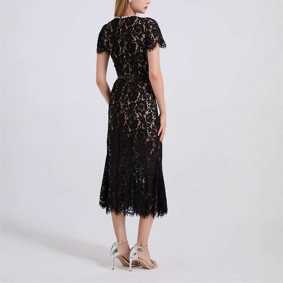 2026 Spring and Autumn new elegant and fashionable floral lace slim fit women's fishtail long skirt