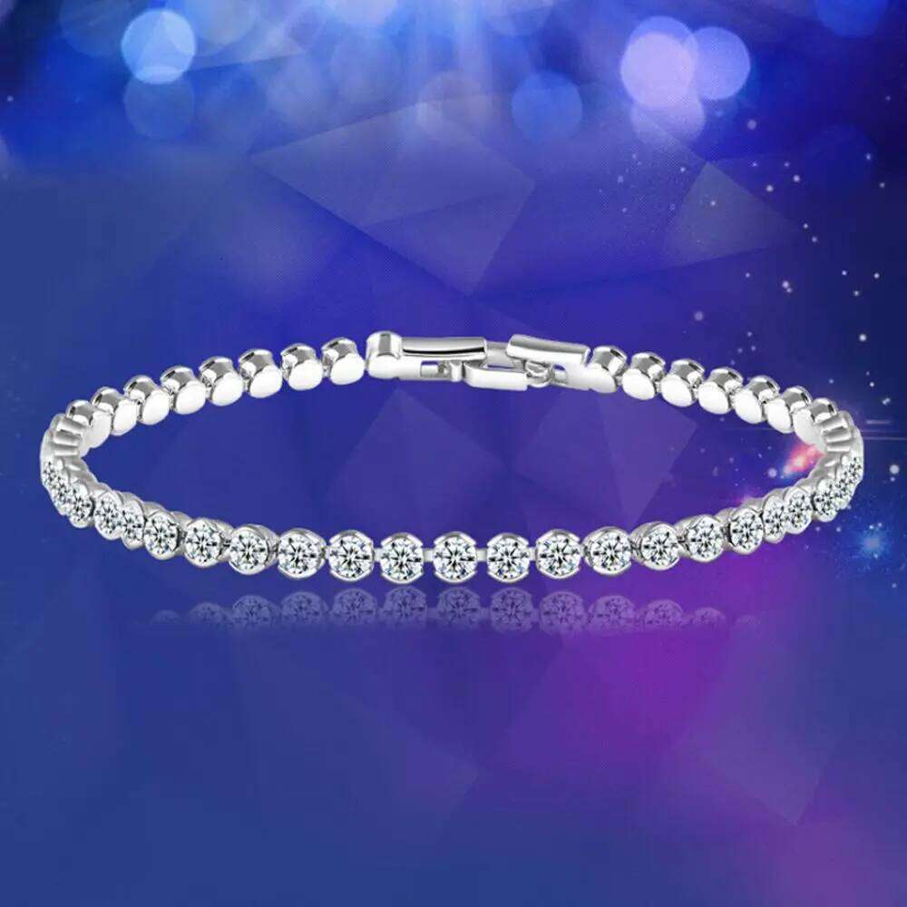 1pc Fashion Hand Chain Stretch Shine Bracelets For Women Couple Charm Austria Crystal Cuff Bangles Wedding Jewelry Z260225