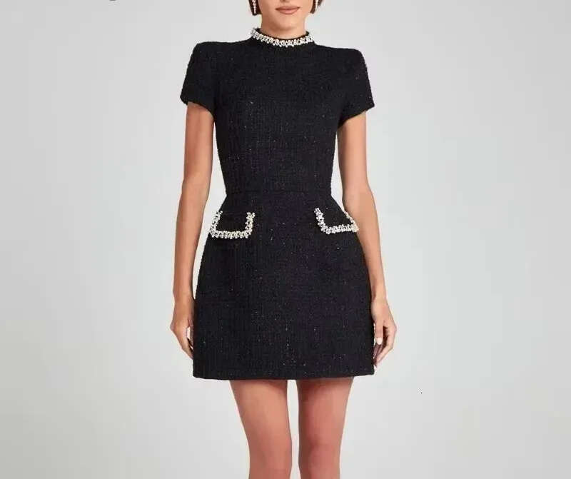 Dress women's elegant floral A-line solid color slim fit short sleeved retro O-neck patch evening collection 2026