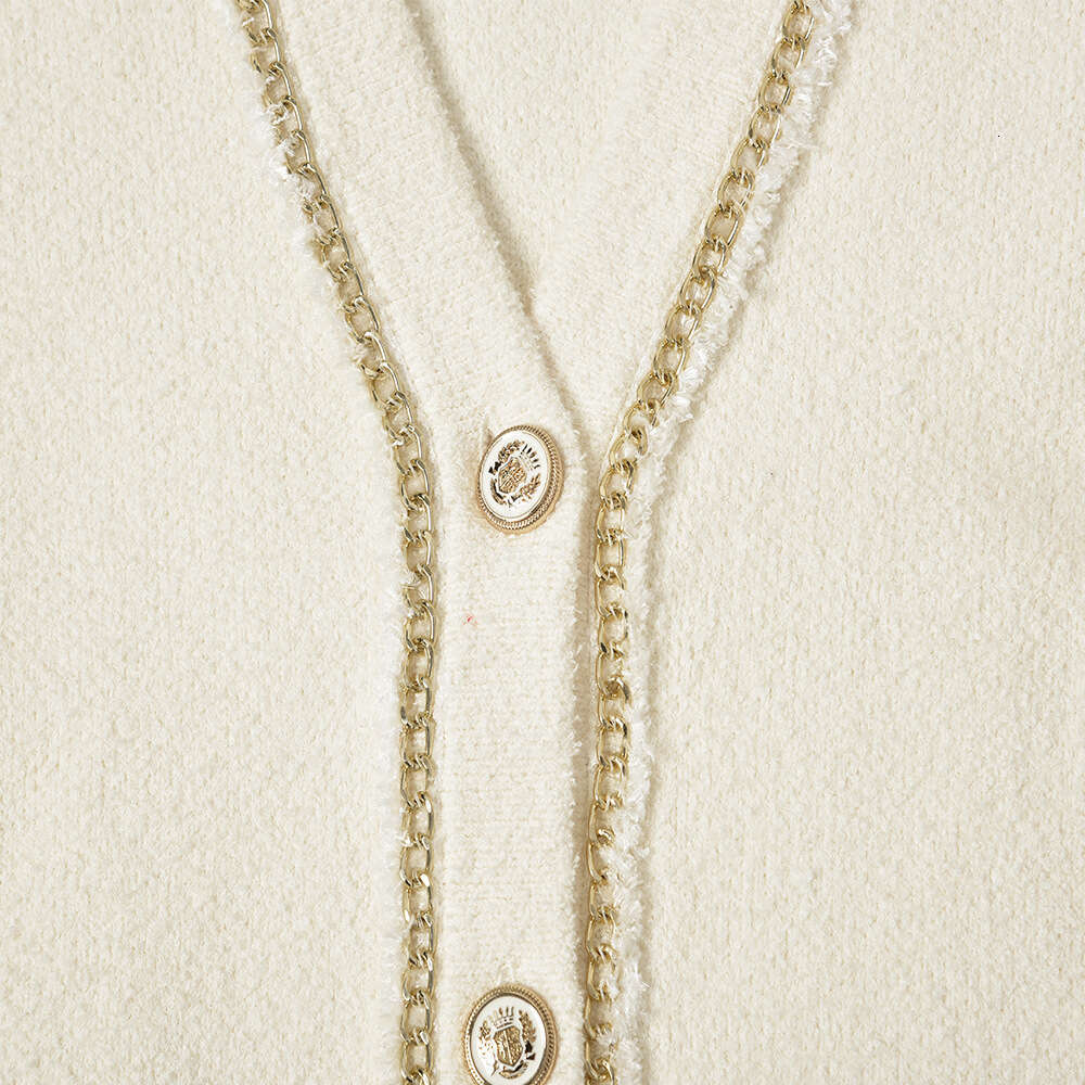 2026 new French style small fragrance metal chain V-neck single breasted knitted jacket for women