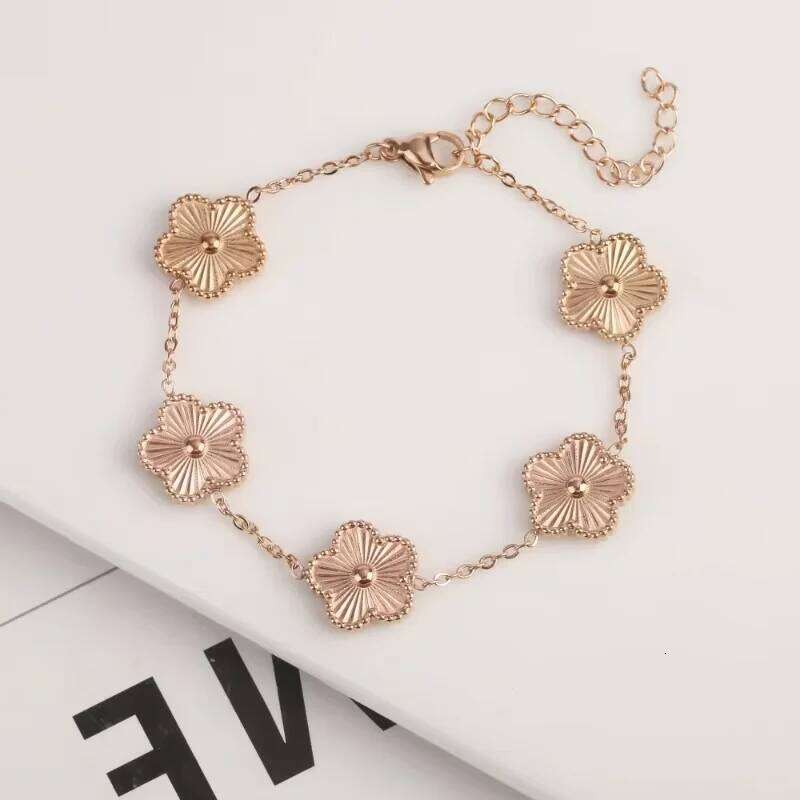 1Pc Stainless Steel Luxury Women's Clover,Novel Personality Double Sided Plum Blossom Plant Five Leaf Flower Adjustable Bracelet Z260225