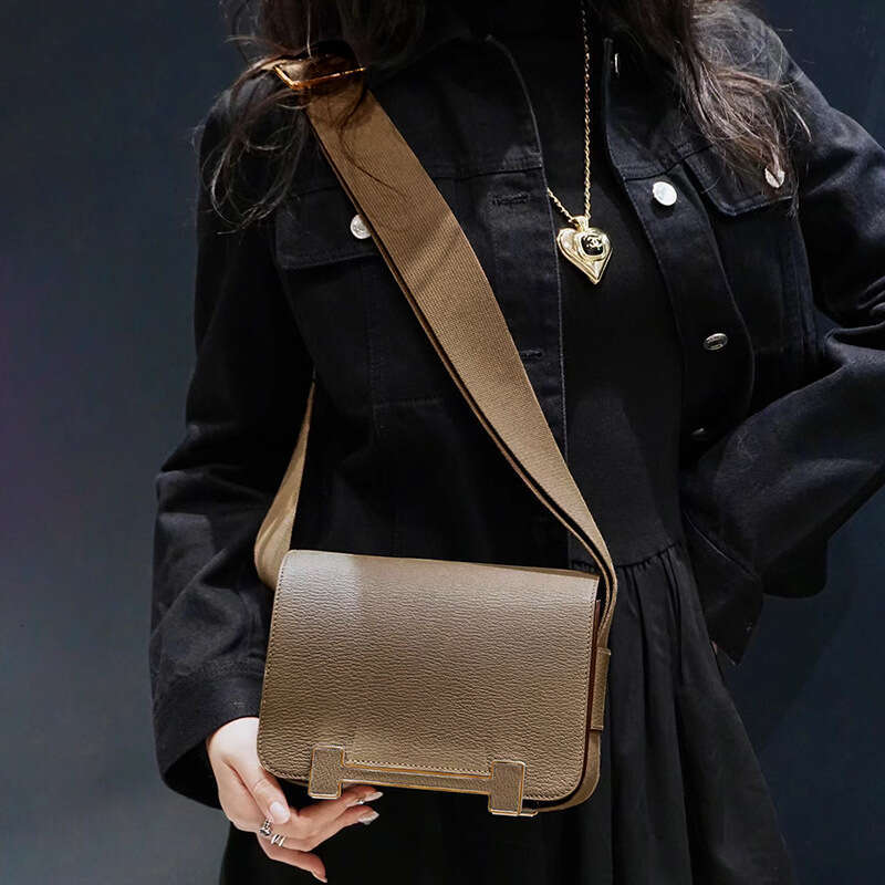 Fashionable Wooden Clog For Women Genuine Leather Kangkang With Wide Shoulder Strap Single Flight Attendant Bag Foreign Trade Mini Crossbody Small SEN