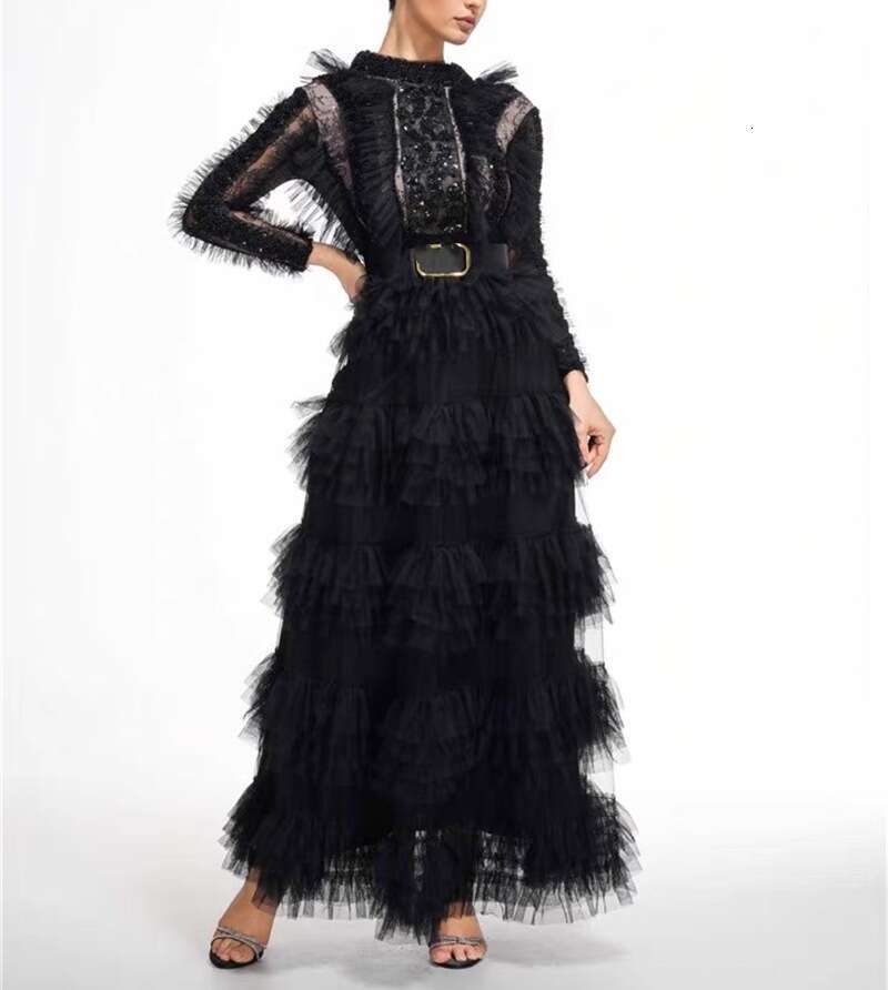 2026 early autumn European and American fashion show exquisite sequin embroidery loose mesh lace cake dress for women