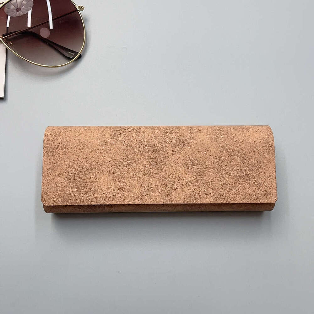 Portable Glasses Case Lightweight Anti Stress Design with Magnetic Closure and Sheepskin Texture for Retro Sunglasses Storage Travel Gift(Note the 1 c