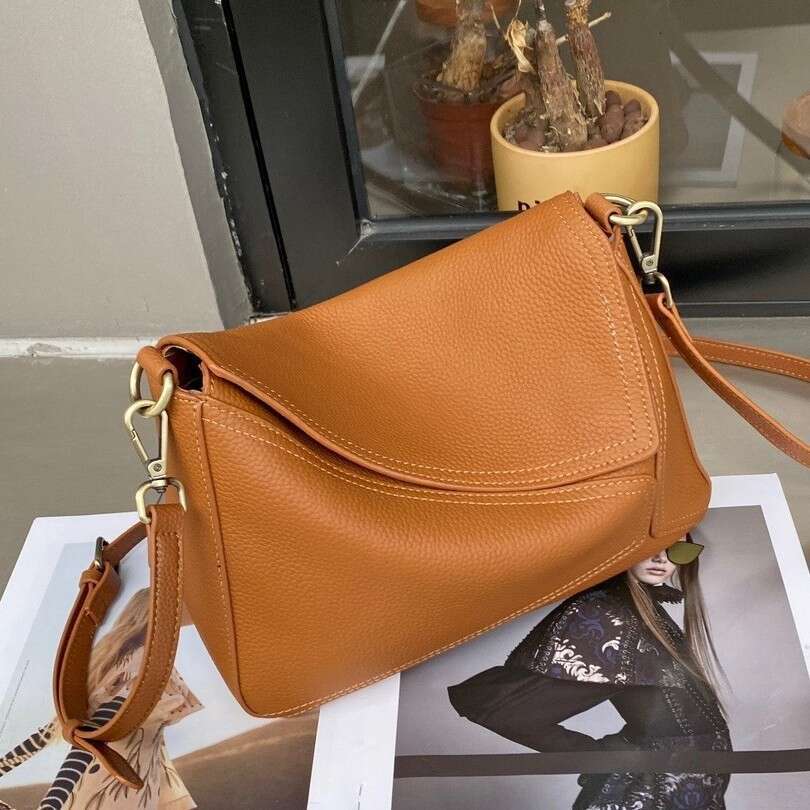 Luxury Shoulder Bags Totes Hobo Top Layer Cowhide Niche Versatile Single Crossbody Simple Practical Women S Envelope Square Zipper Bag Soft Leather SE