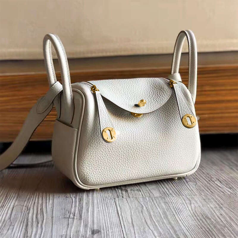 Luxury Shoulder Bags Totes ogo Top Grain Leather Pillow Shoulder Women S Commuter Crossbody Bag Small Lindy SENYY