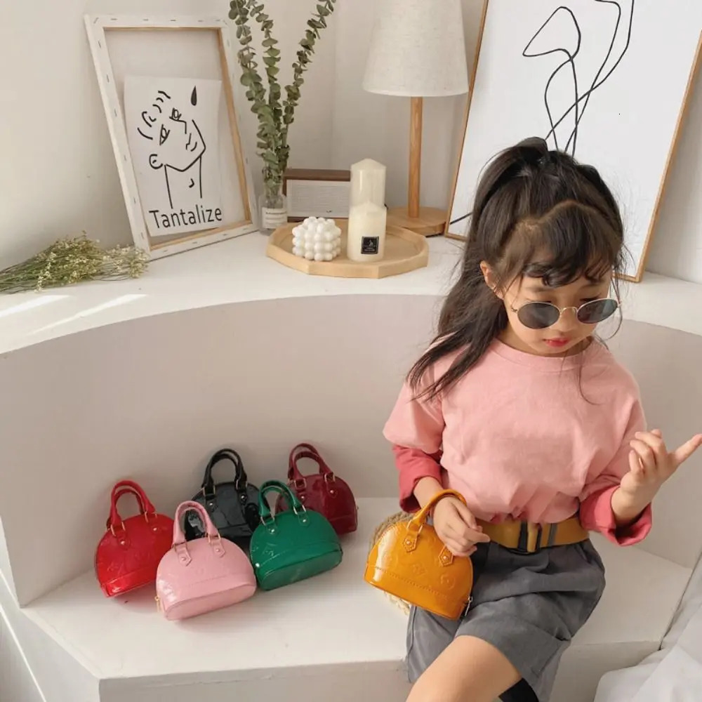 Kids Stuff Fashion Handbag PU Mini Shoulder Bag Small Satchel Coin Wallets Little Girls Chain Crossbody 260311