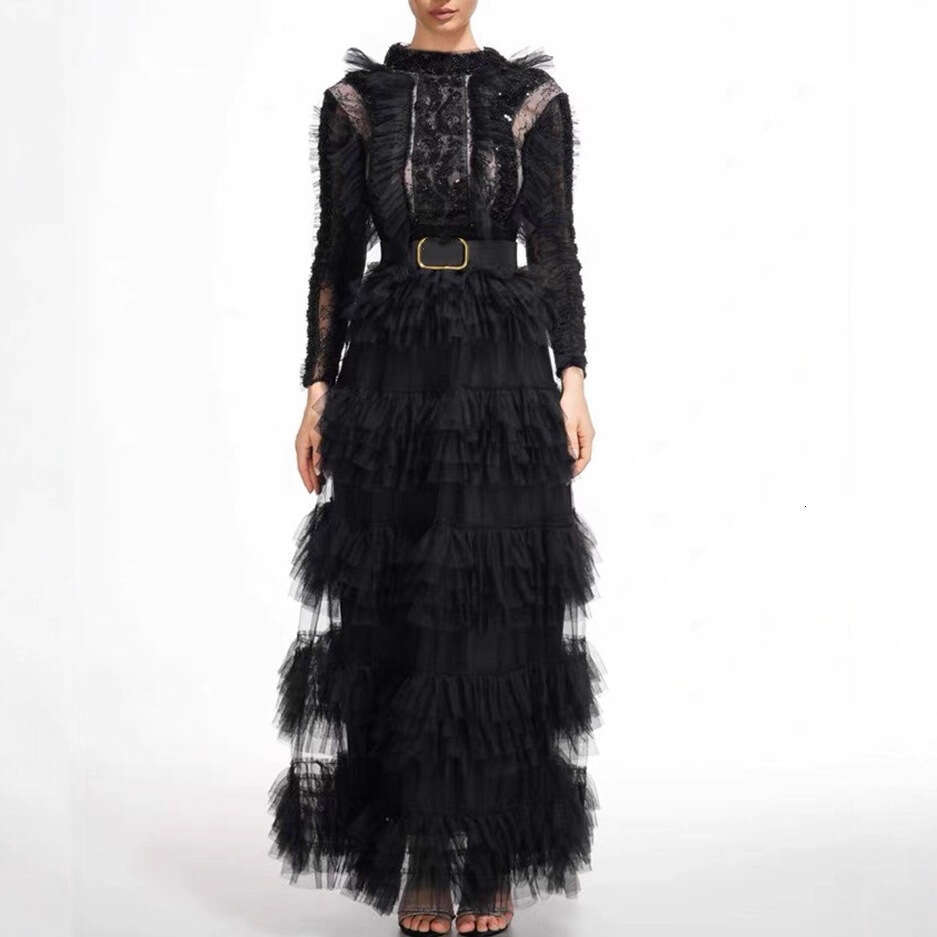 2026 early autumn European and American fashion show exquisite sequin embroidery loose mesh lace cake dress for women