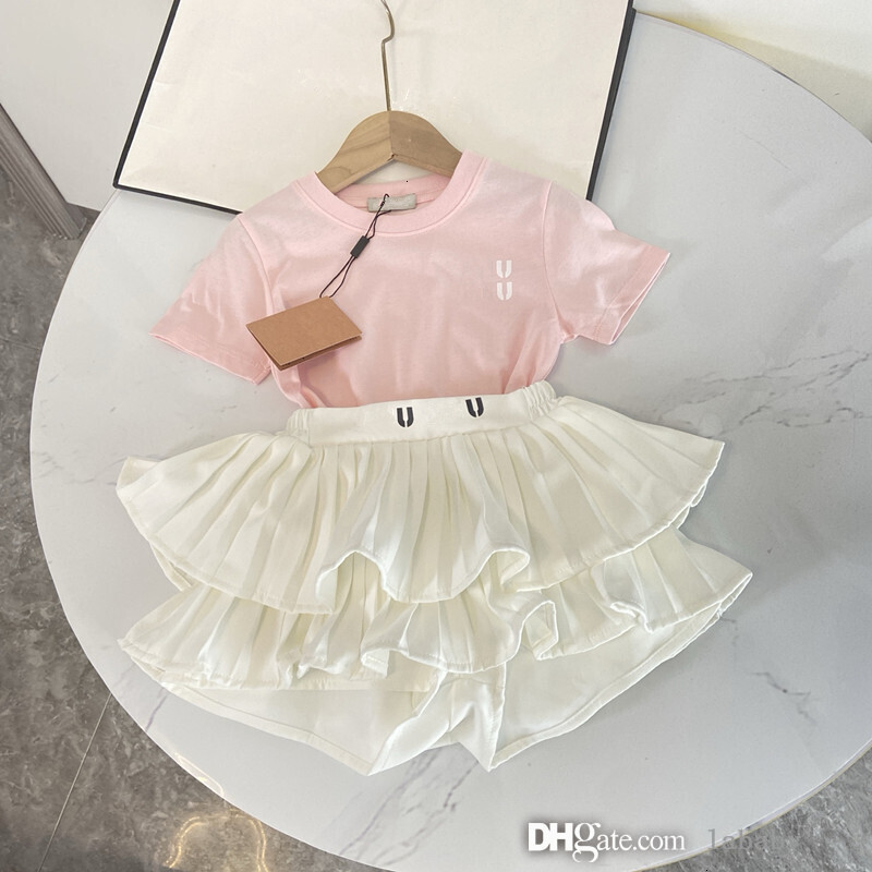 Kids Designer Clothes Cute Sweet Baby Girls Two Piece Skirt Set Summer Children Clothing Dresses Sets Short Sleeve Pullover T-shirt Top Pleated Cake Dress