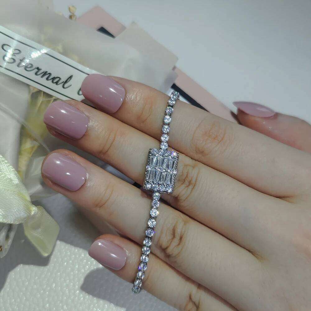 Moonso Fashion Princess Bracelet Bangle for Women Anniversary Gift Jewelry Wholesale Free Shipping Items S8246 Z260225