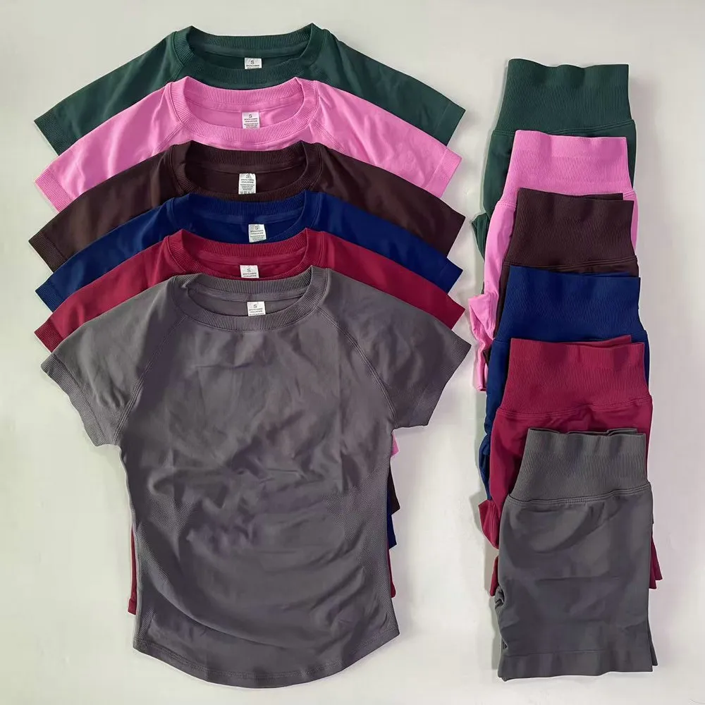 2 Pieces Women Yoga Sport Set Longline Short Sleeve Top Yoga Outfit T-shirt Crop Top Gym Clothes Seamless Design 4.5" Leg Length Low Ribbed Band 