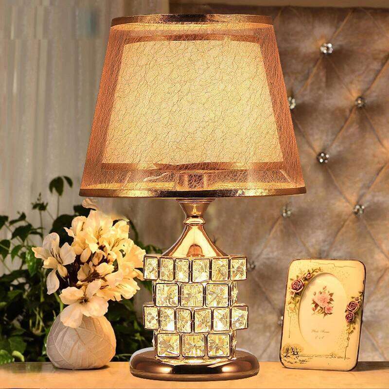 Modern Crystal Table European Style Luxury Wedding Gift Ideas Sweet Bedroom Home Decor Golden Lamp H260225