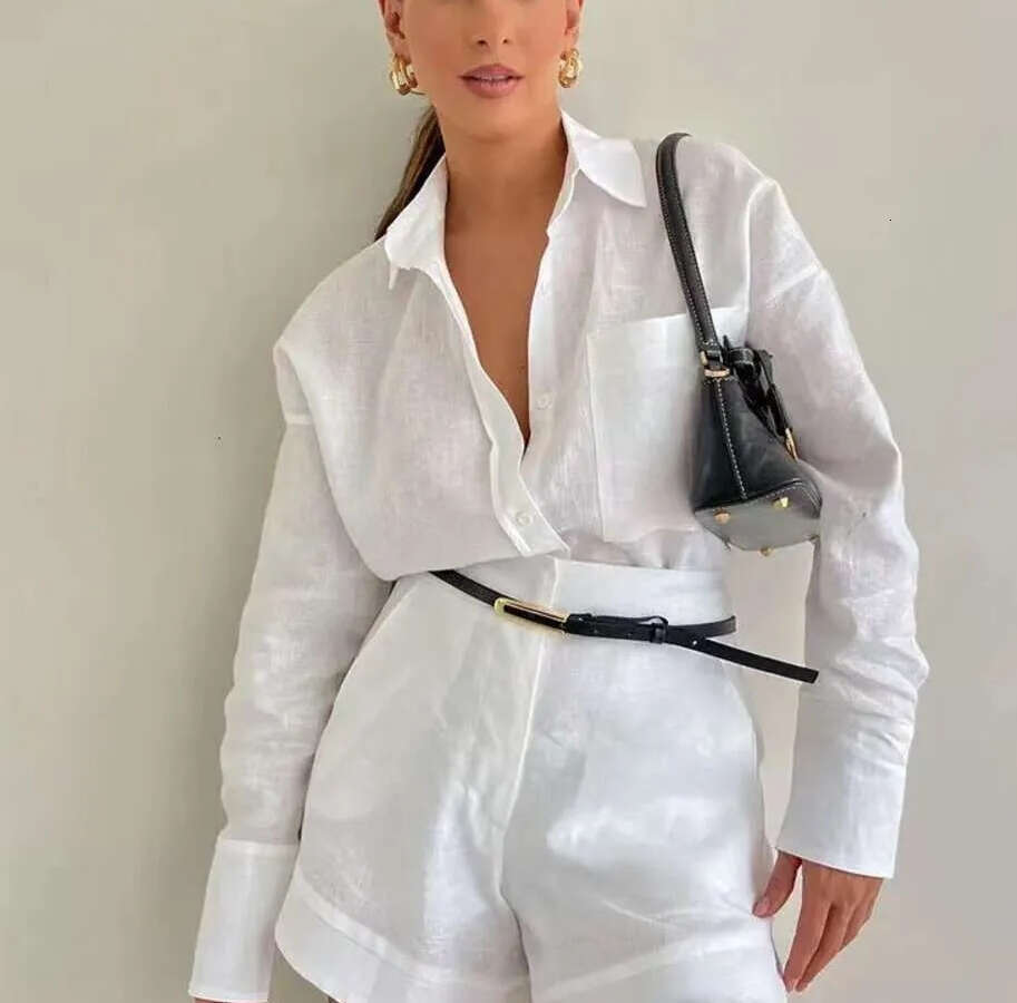 2026 new elegant summer autumn women's designer short sleeved round neck shirt loose shorts 2-piece set