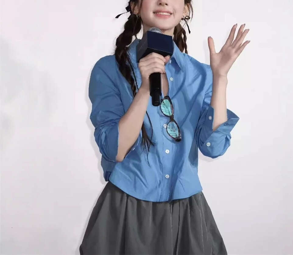 2026 Autumn/Winter Celebrity Versatile College Style Bear Knitted Cardigan Women's Blue Bottom Shirt