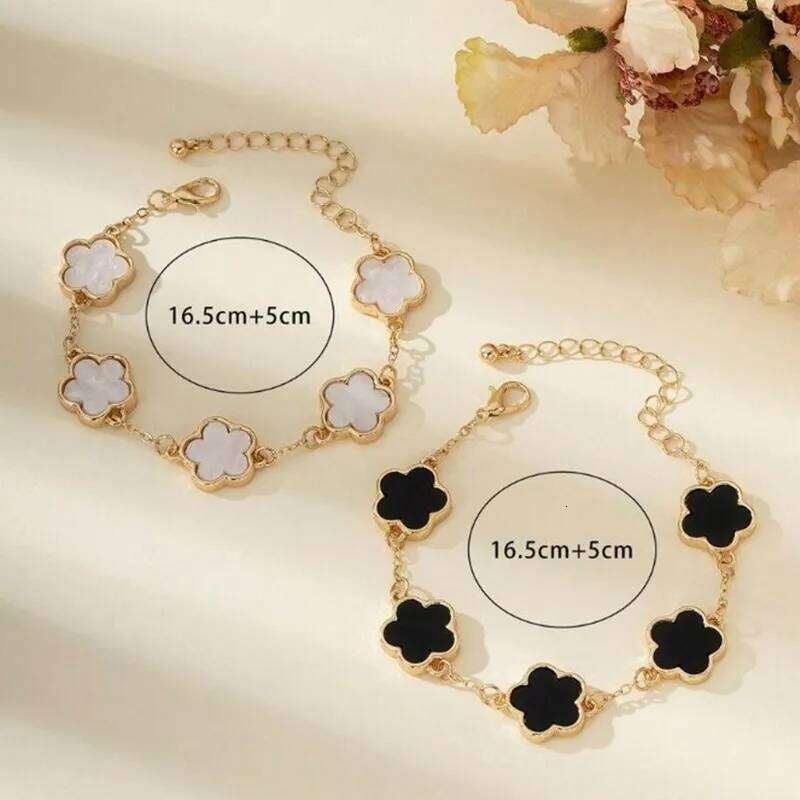 Black White Five Leaf Clover Women Flower Bracelet Party Birthday Gift Z260225