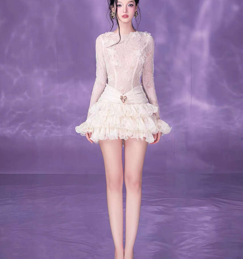 25 Autumn/Winter wholesale in-stock Vietnamese niche design sexy lace slim-fit short dress for socialites