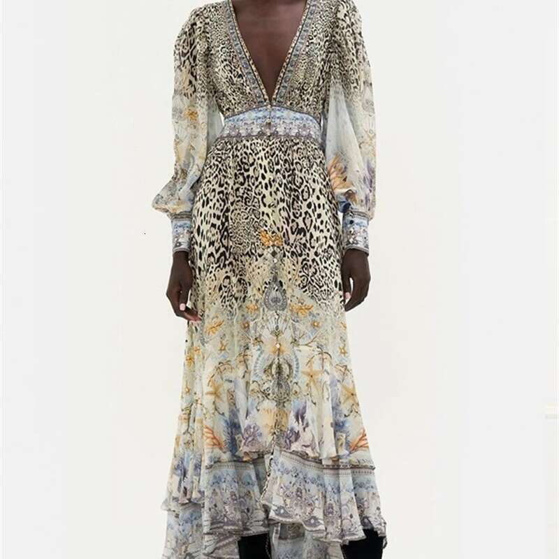 2026 autumn European and American niche fashion brands social celebrities sexy V-neck unique leopard print flowing long skirt