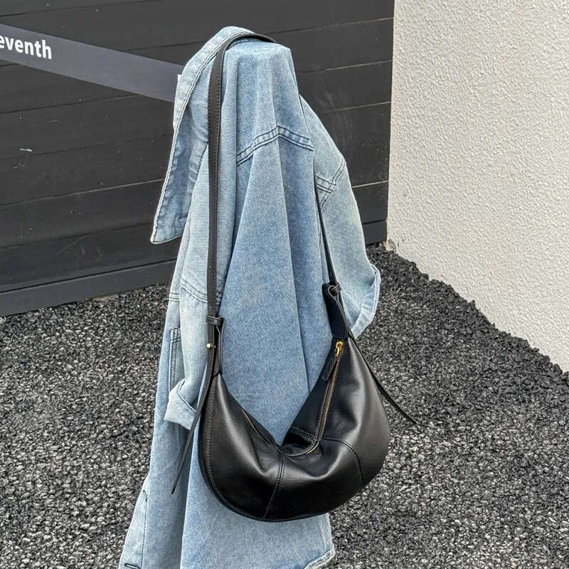 Luxury Shoulder Bags Yan Genuine Leather Dumpling For Women Versatile Cowhide Horn Commuter Crossbody Large Capacity Shoulder Bag Niche High End Under