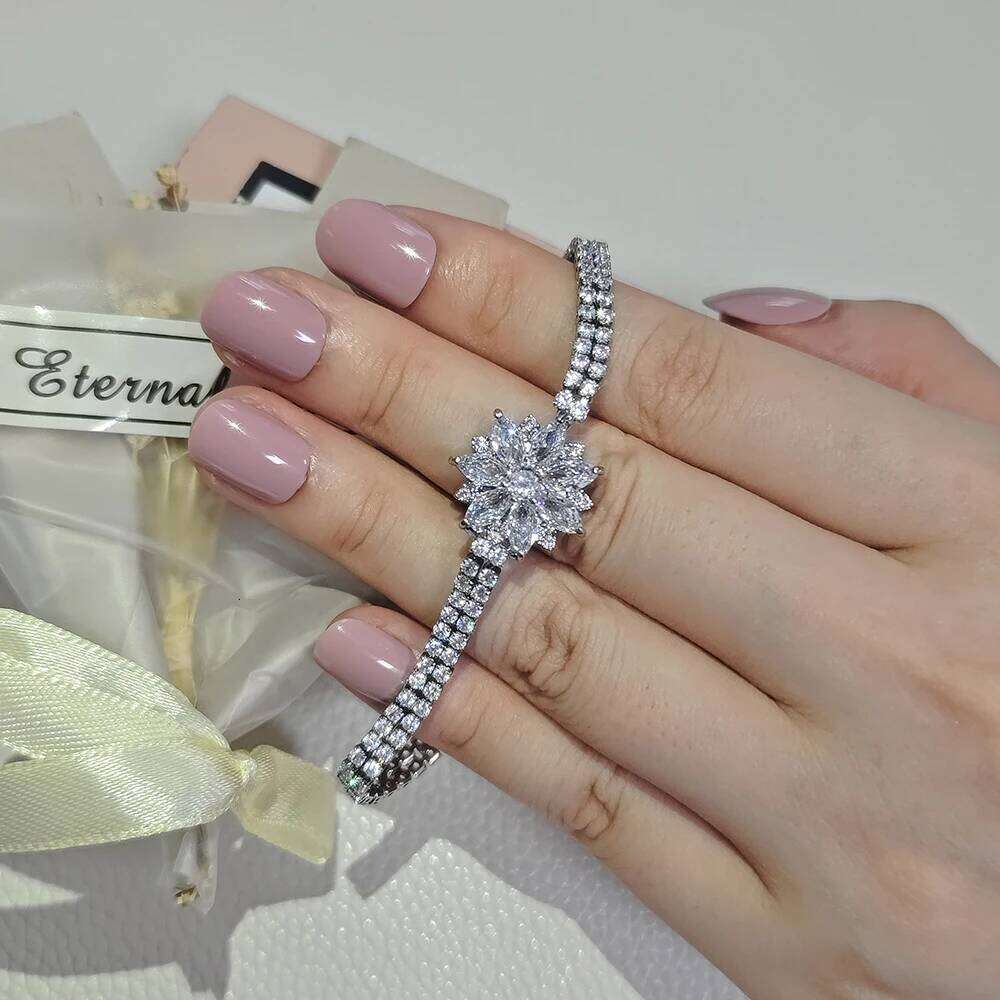 2023 new fashion princess bracelet bangle for women anniversary gift jewelry wholesale s8240 Z260225