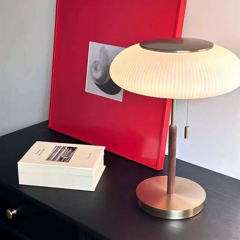 Retro Desk Lamp LED White Glass Table Light Nordic Lighting Fixture Bedroom Living Room Bedside Study Homestay Luxury Decor H260225