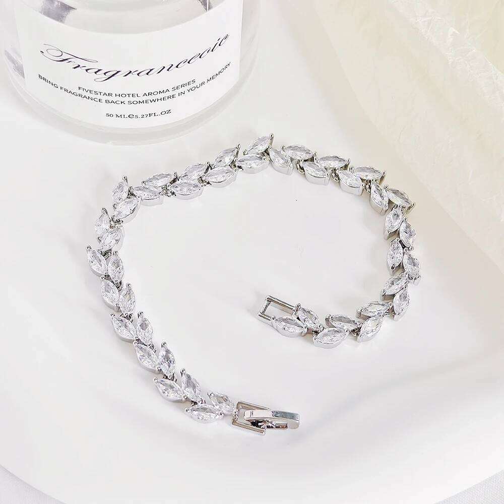 2024 New Trendy Leaves Rose Gold Silver Color Bracelet Bangle for Women Anniversary Gift Jewelry Wholesale Moonso Bulk S5878 Z260225