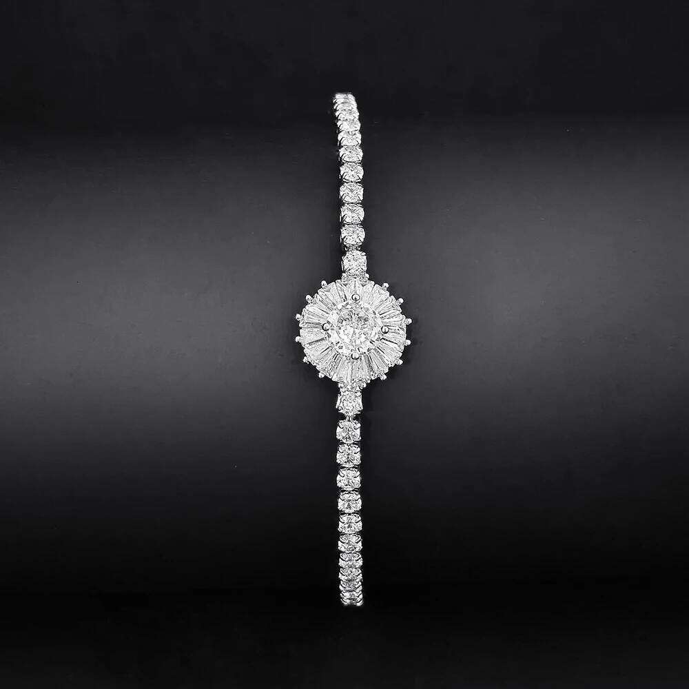 Light Luxury Exquisite Retro Silver Shiny Hollow Out Versatile Women's Anniversary Banquet Jewelry Free Shipping Items S8423 Z260225