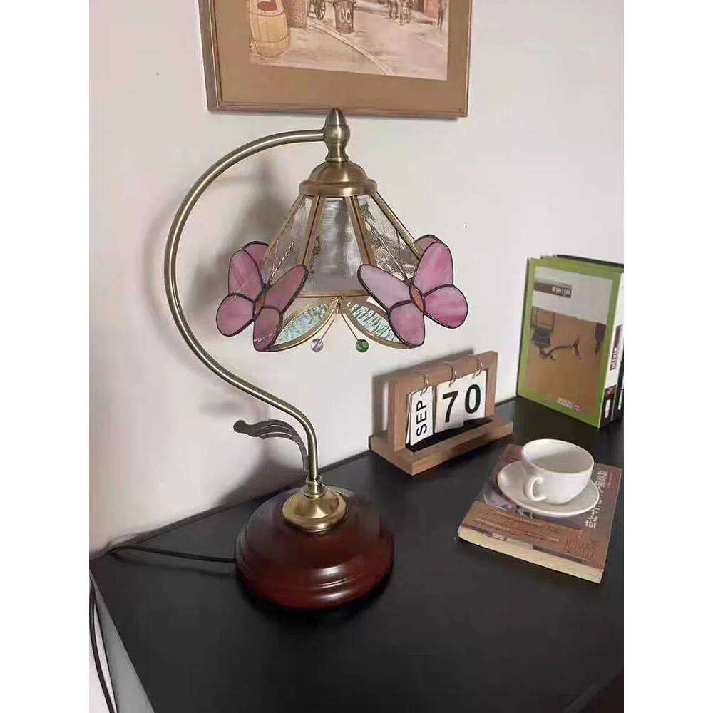 Tiffany Desk Bedroom Bedside LED Table Lamp American Vintage Creative Study Butterfly Atmosphere Small Night Light H260225