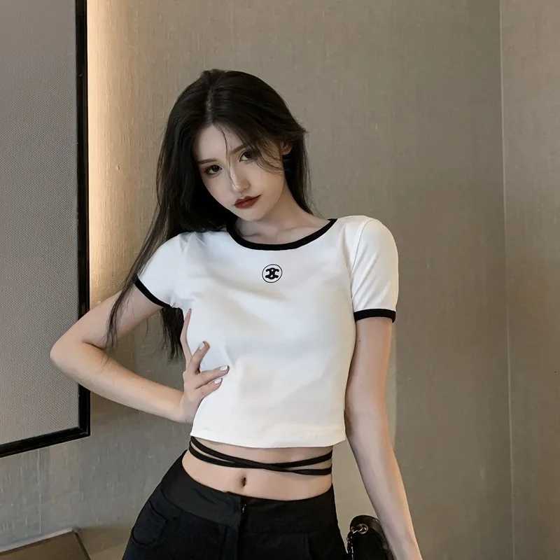 Women's Slim High Waist Crop Top, Trendy Short Sleeve Tee for LayeringT260226