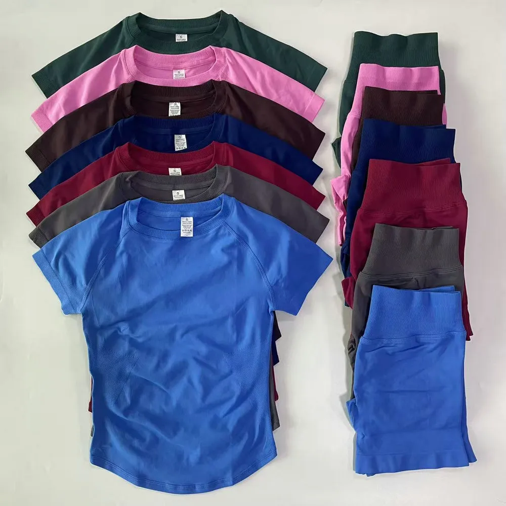 2 Pieces Women Yoga Sport Set Longline Short Sleeve Top Yoga Outfit T-shirt Crop Top Gym Clothes Seamless Design 4.5" Leg Length Low Ribbed Band 