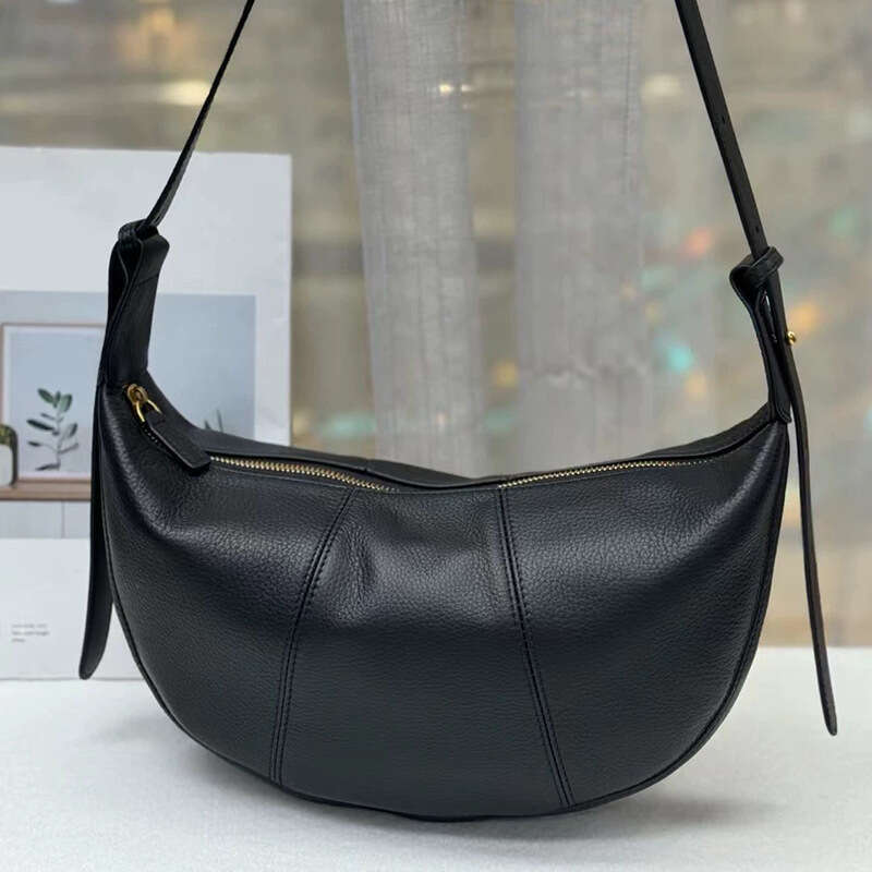 Luxury Shoulder Bags Yan Genuine Leather Dumpling For Women Versatile Cowhide Horn Commuter Crossbody Large Capacity Shoulder Bag Niche High End Under