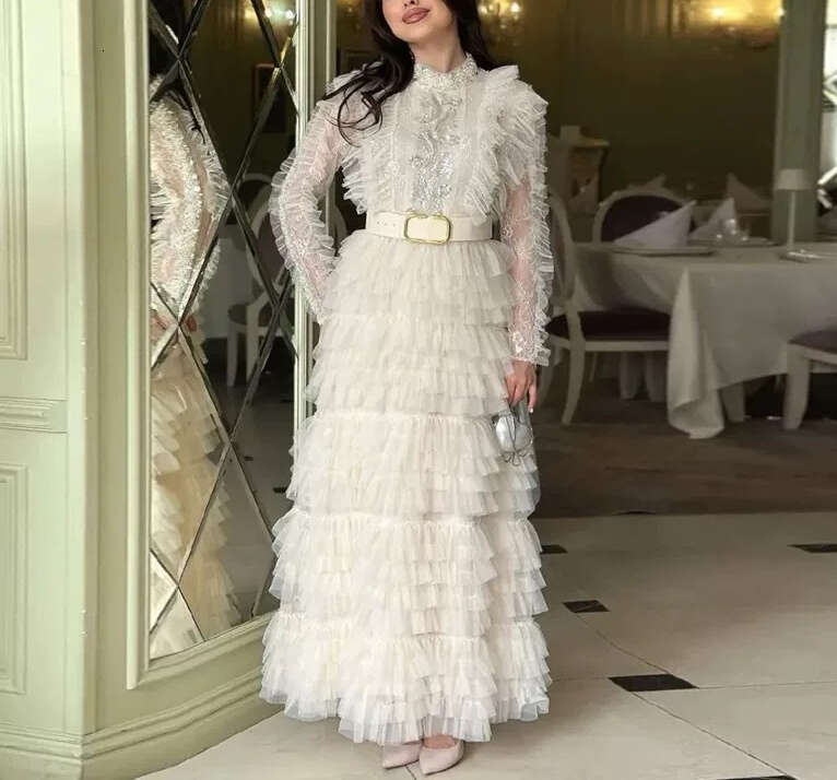 2026 early autumn European and American fashion show exquisite sequin embroidery loose mesh lace cake dress for women