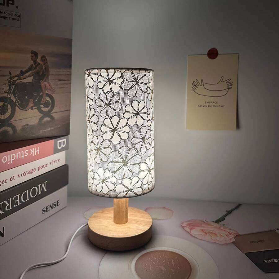 Golden Sunflower Fabric Desktop Table Lamp, USB-powered - three-color dimmable/warm light monochrome, suitable for various occas H260225