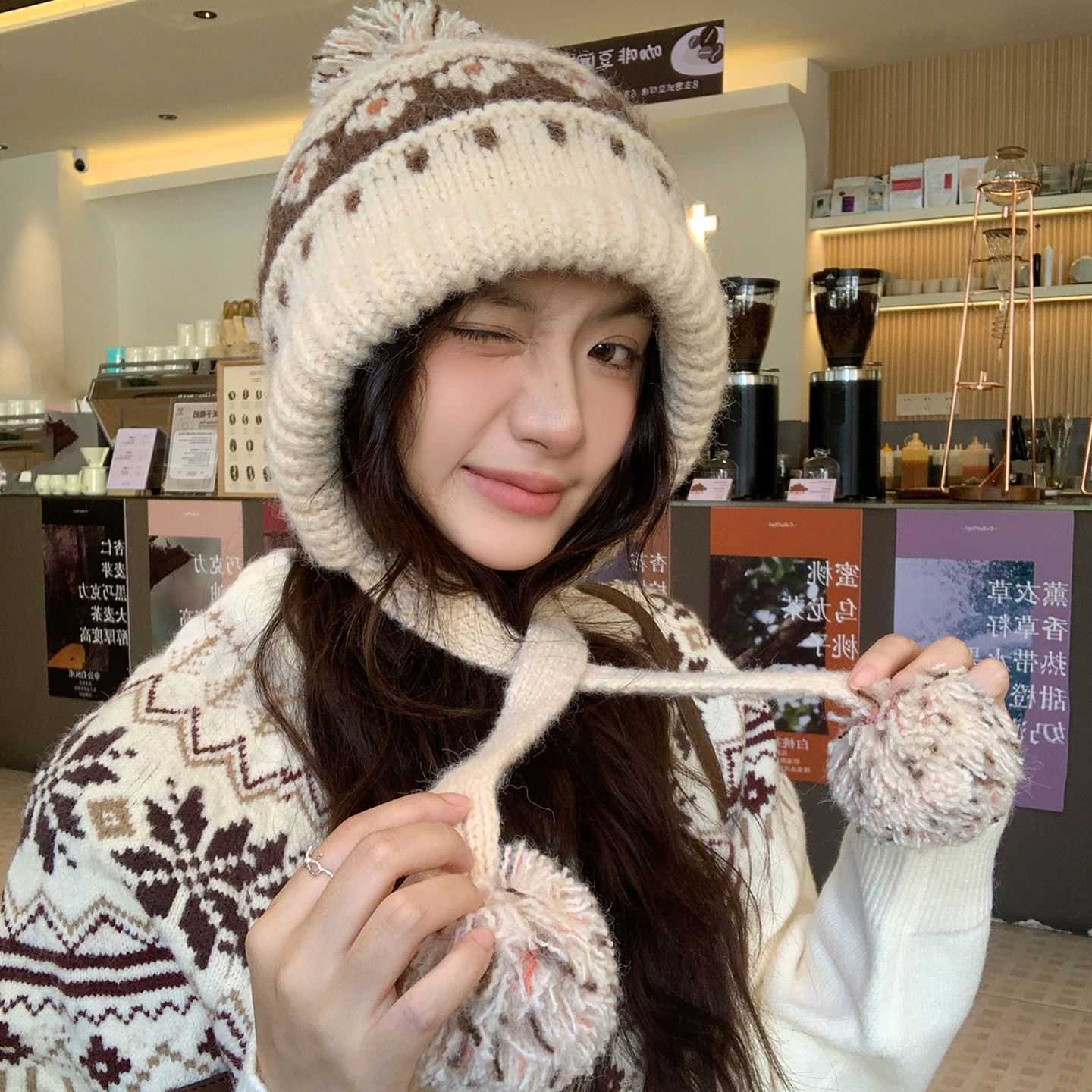 Knitted Beanie for Women with Large Head Circumference Winter Warmth Ear Protection High-End Blue Pullover Hat S260225