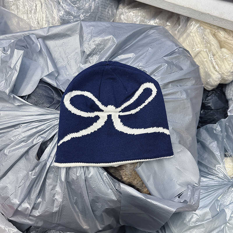 2024 New Korean Autumn/Winter Korean Style Ins Bowknot Print Knit Hat for Women Cute and Warm Cold Weather Hat S260225