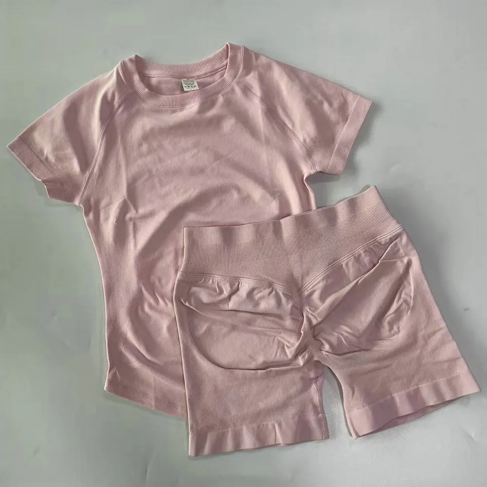 2 Pieces Women Yoga Sport Set Longline Short Sleeve Top Yoga Outfit T-shirt Crop Top Gym Clothes Seamless Design 4.5" Leg Length Low Ribbed Band 