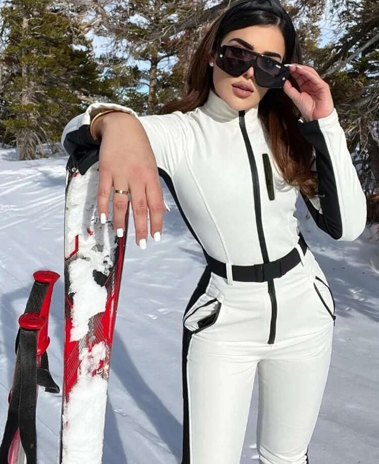 2026 winter patch work long sleeved waterproof and windproof ski suit full set of women's elegant skateboard jumping suit