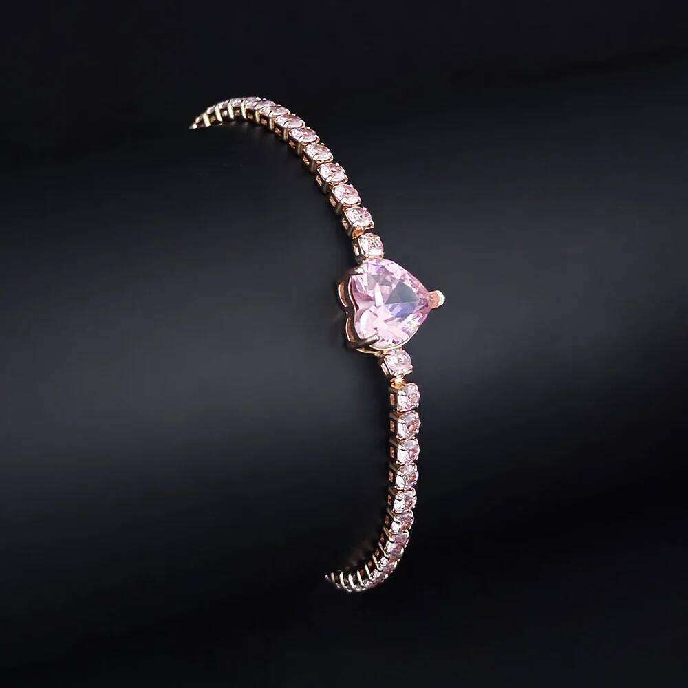 Exquisite and Elegant Pink Heart-shaped Sparkling Bracelet with High Aesthetic Value Holiday Gift for Anniversaries S8481 Z260225