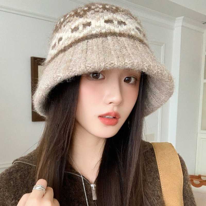 Winter Sweetness New Autumn-Winter Warm Fair Isle Knit Fisherman Hat for Women Sweet and Face-Slimming Woolen Hat S260225