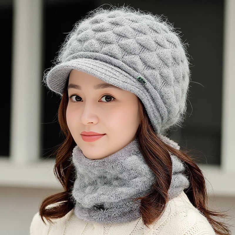 New winter knitted hat for women middle-aged and elderly fleece-lined and thickened duckbill cap warm and windproof moms woolen hat S260225