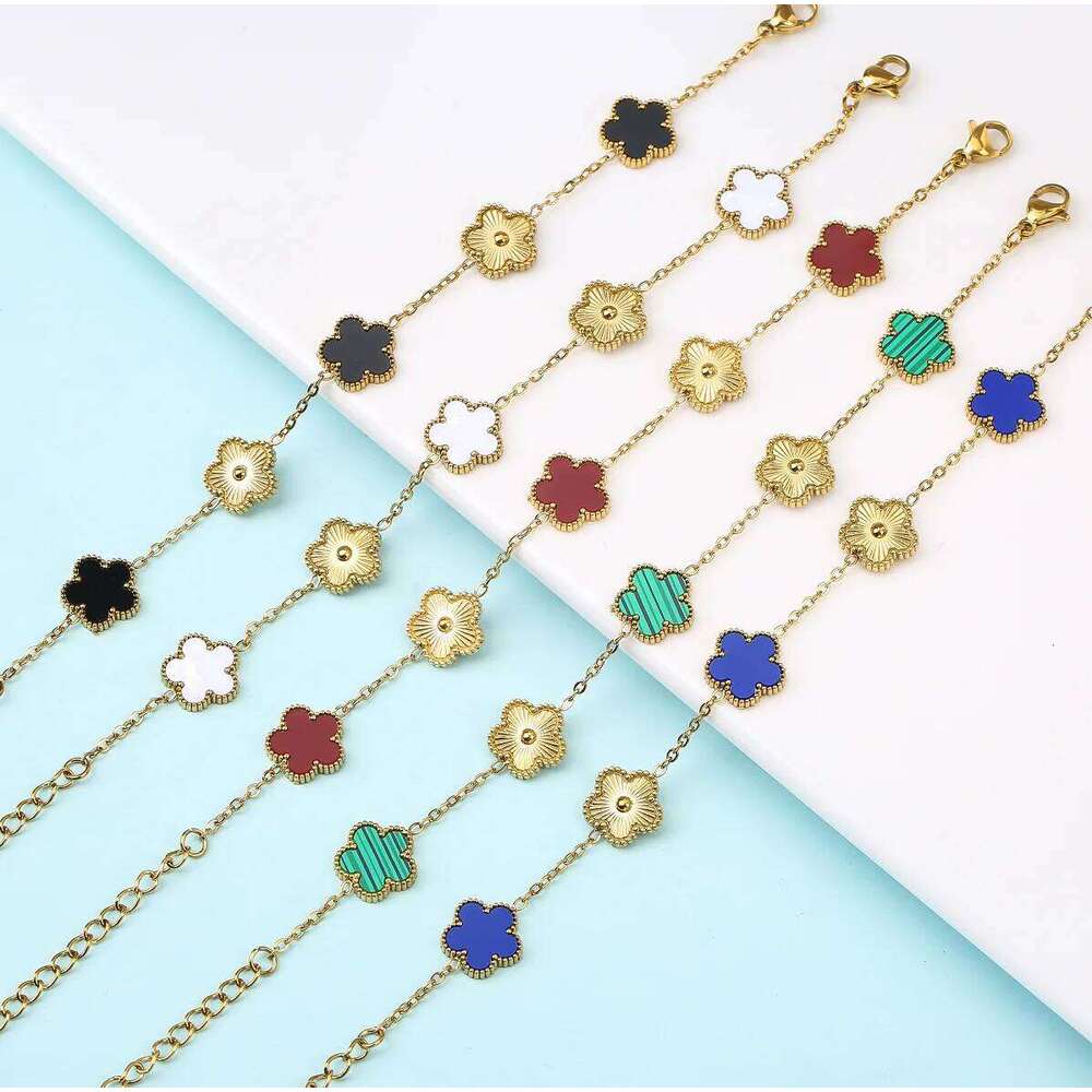 2025 New Design Splicing Plum Blossom Five Leaf Flower Metal Bracelet Plant Women's Luxury Stainless Steel Jewelry Clover Z260225