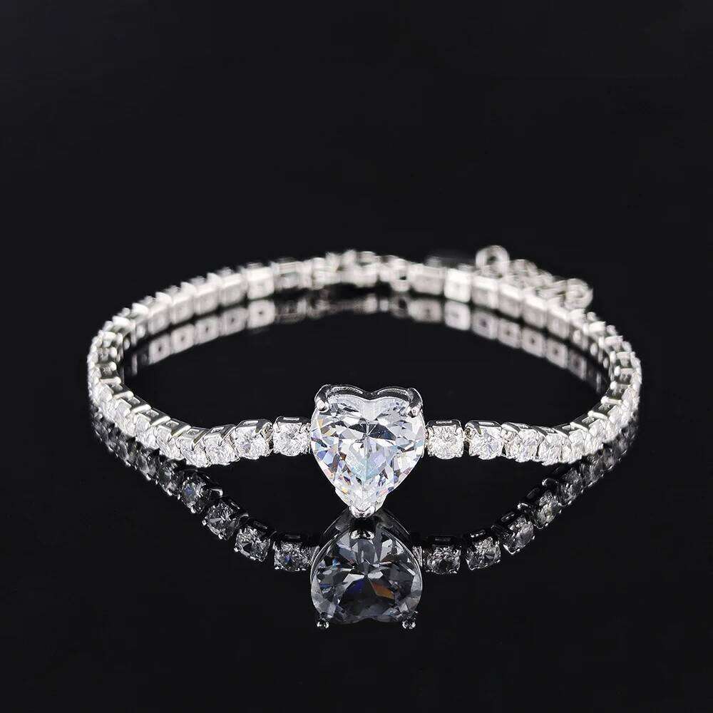 Moonso Arrival Luxury Silver Color Heart Bracelet Bangle for Women Anniversary Gift Drop Shipping S8262 Z260225