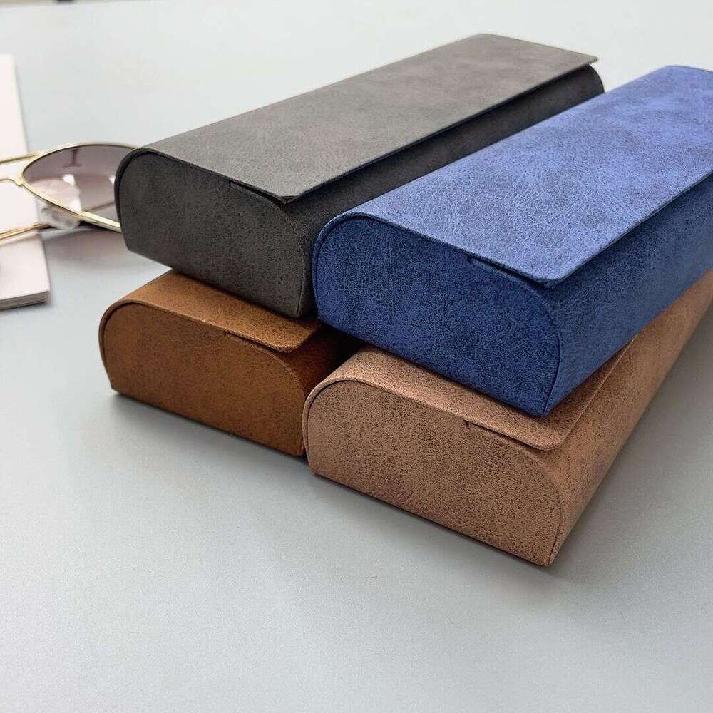 Portable Glasses Case Lightweight Anti Stress Design with Magnetic Closure and Sheepskin Texture for Retro Sunglasses Storage Travel Gift(Note the 1 c