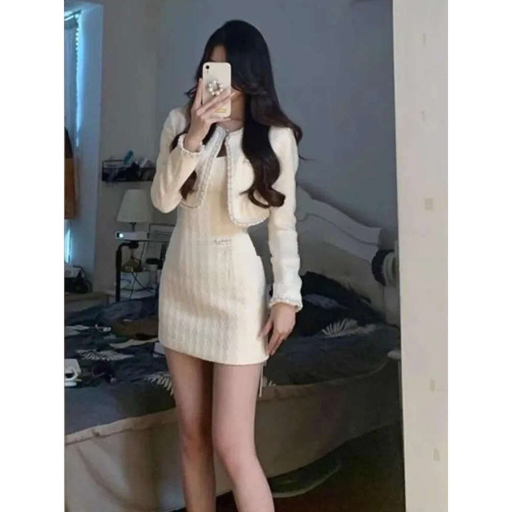 French white retro two-piece set for women's designer ultra-thin party dress, short coat, elegant belt