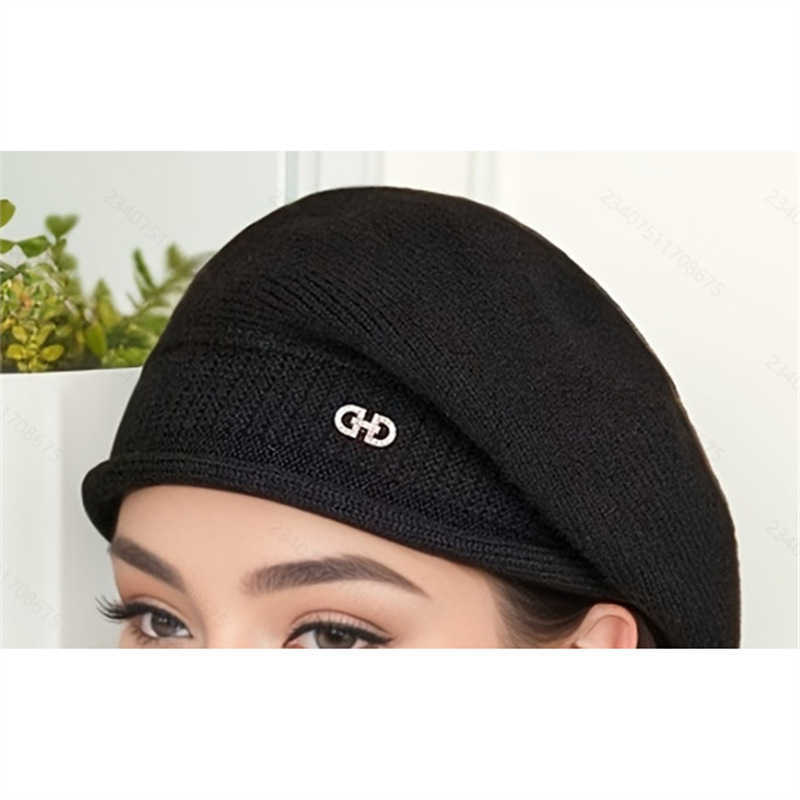 2025 Womens Autumn and Winter Fashion Korean Style Versatile Wool Knit Hat for Middle-Aged and Elderly Comfortable and Warm Hat S260225