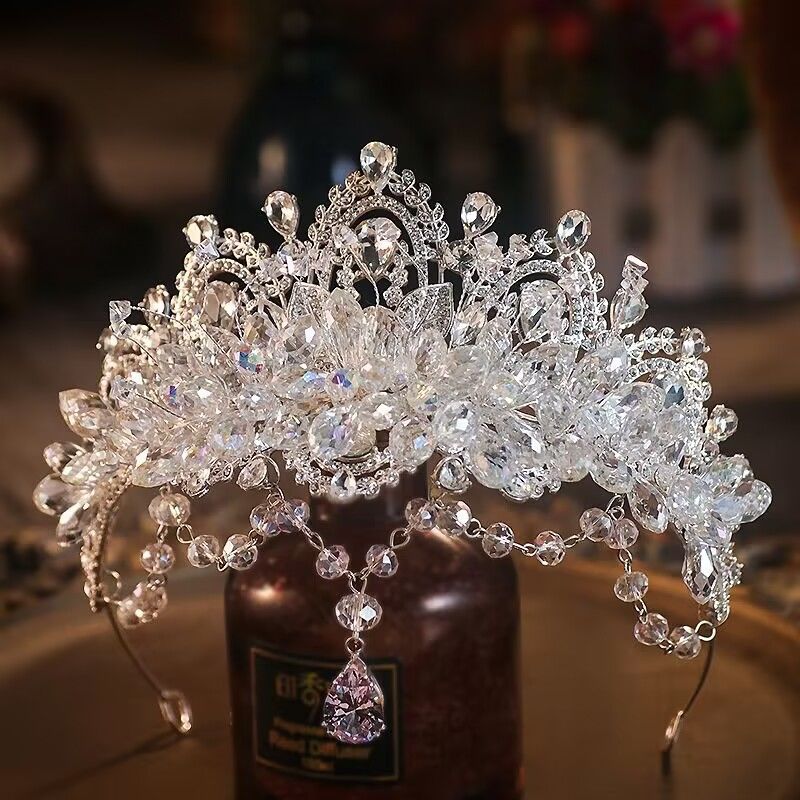 Princess Crown Tiara Bride Hair Accessories Wedding Dress White Veil with Headpiece Sweet and Shiny Wedding Accessories 250630