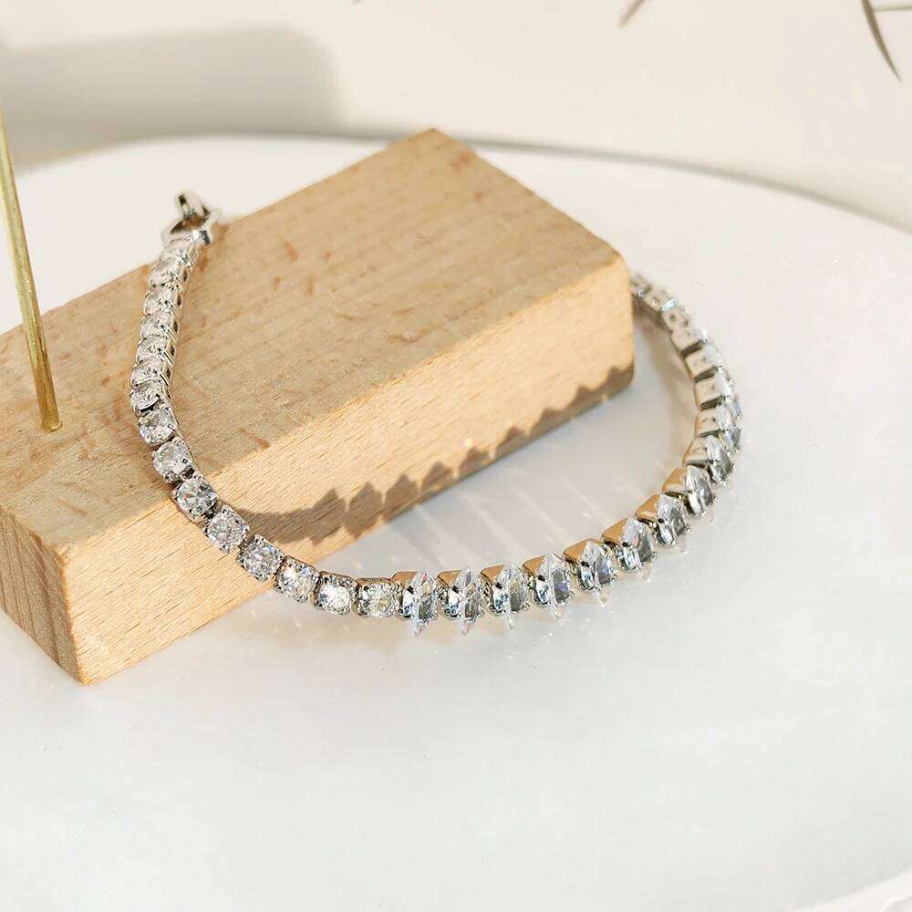 2024 new arrival luxury marquise bracelet bangle for women anniversary gift wholesale s8427 Z260225