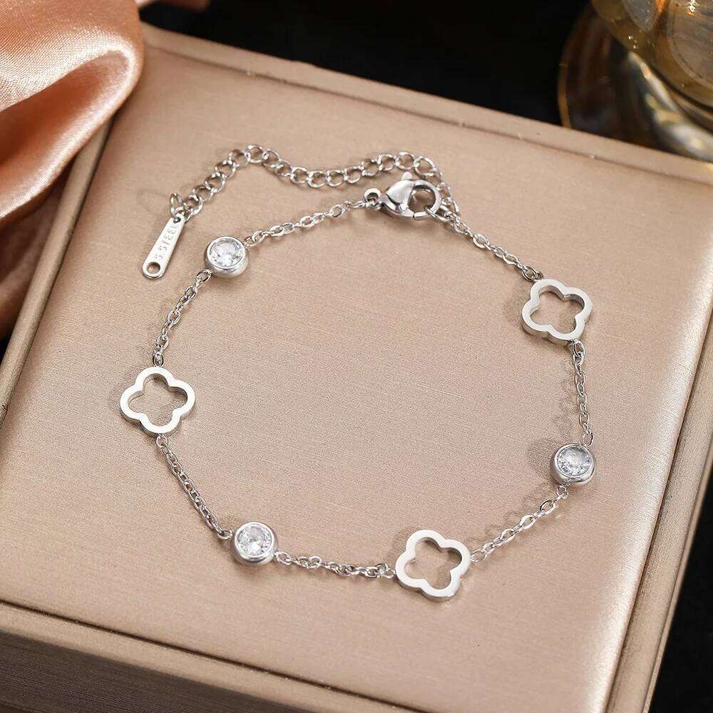 Classic Hollowed-out Four-leaf Flower Zircon Inlaid Stainless Steel Bracelet Trendy Party Clover Jewelry Gift For Women Z260225