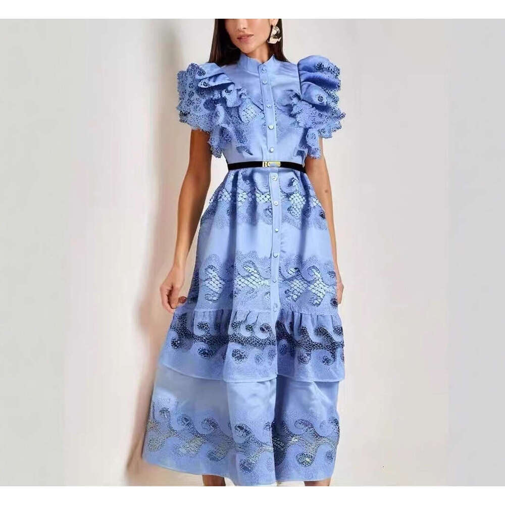 2026 new European and American niche goddess style design with flowing sleeves and hollowed out large hem long skirt