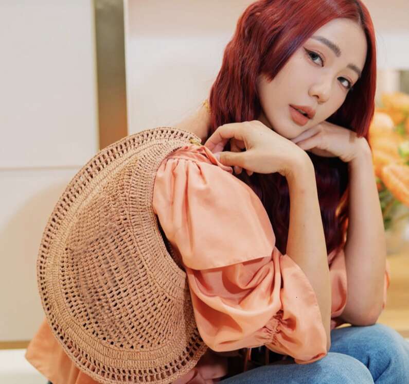 Cross Border Bohemian Straw Beach Niche Design Crescent Slim Metal Handle Hollow Shoulder Underarm Bag